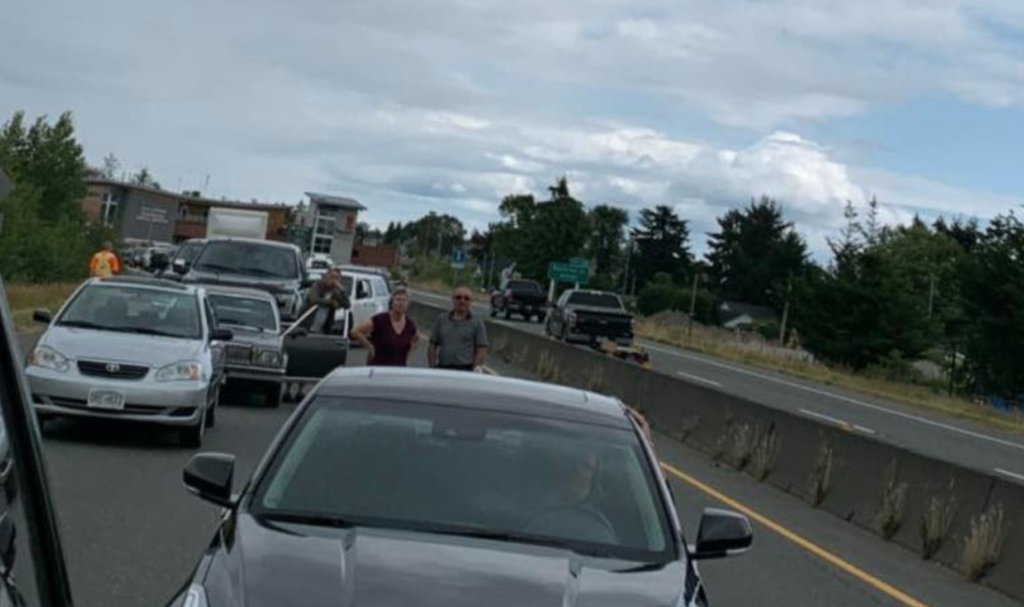 Multiple vehicle collisions slow traffic on Pat Bay Highway (UPDATED)