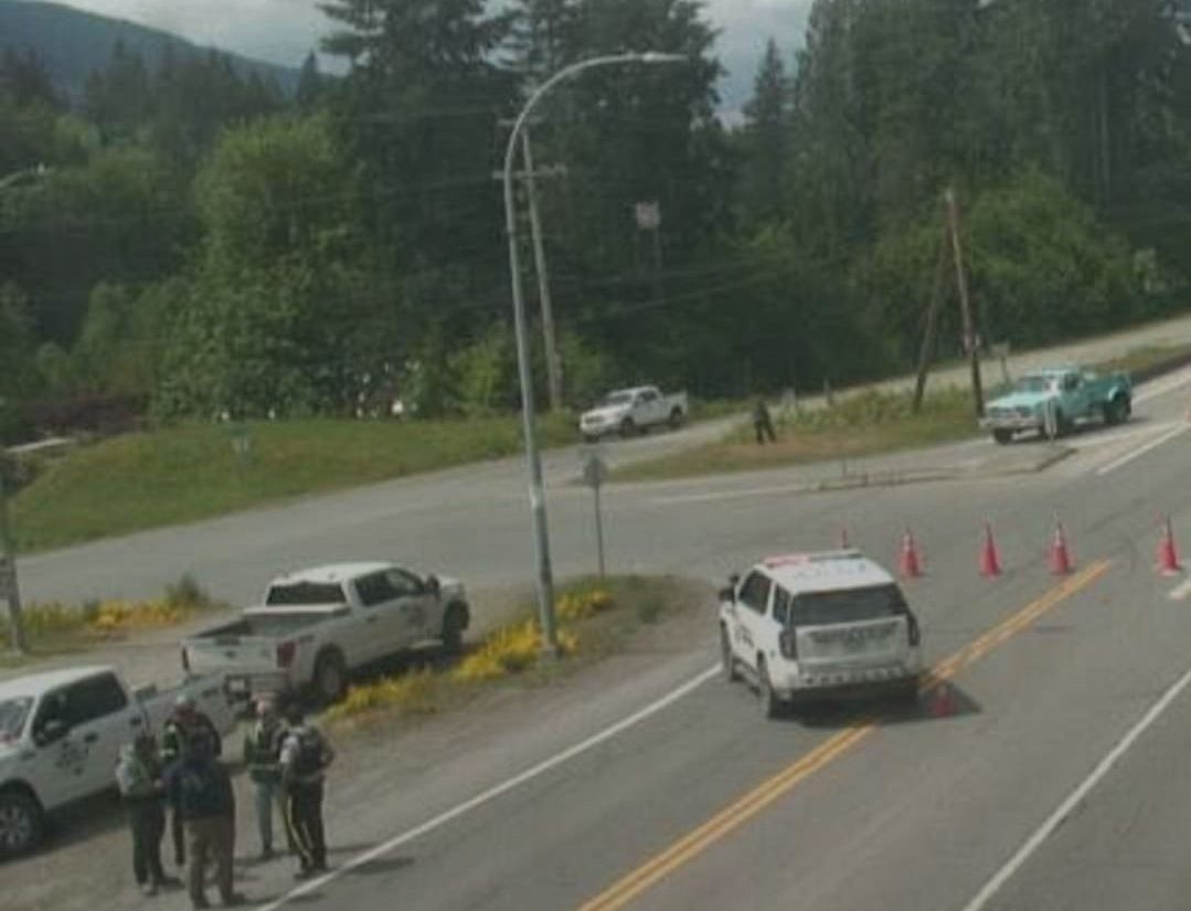 Semi-truck driver killed in crash near Lake Cowichan on Highway 18